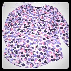 Lightweight dressy button down shirt.